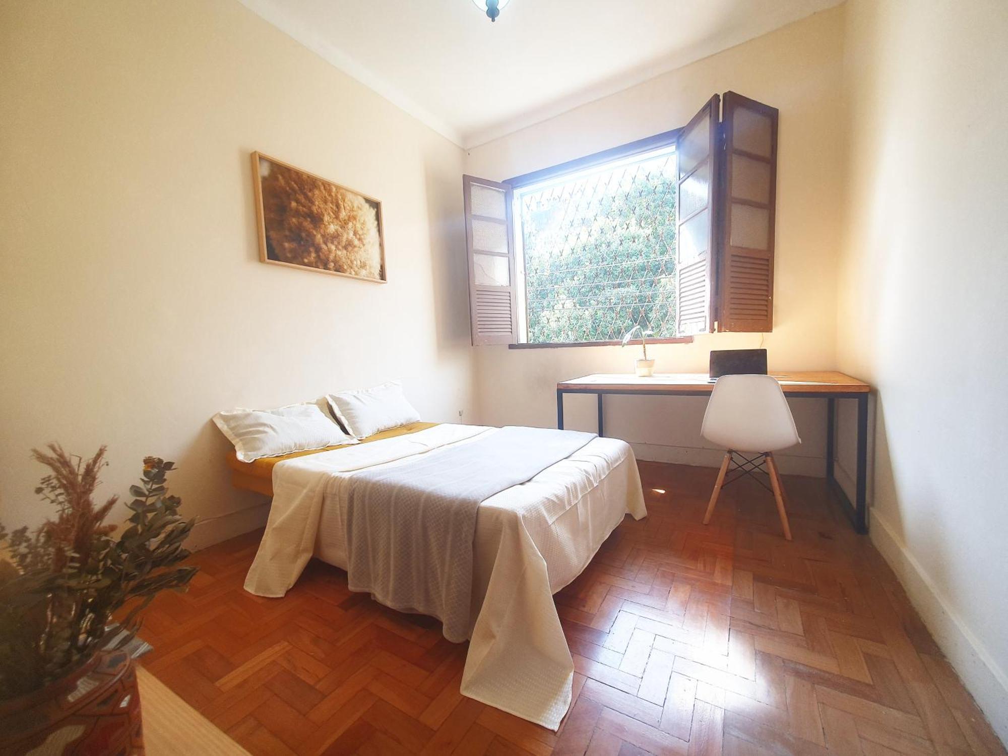 Quarto Casal Com Janela Casa Caramel Белу-Оризонті Екстер'єр фото