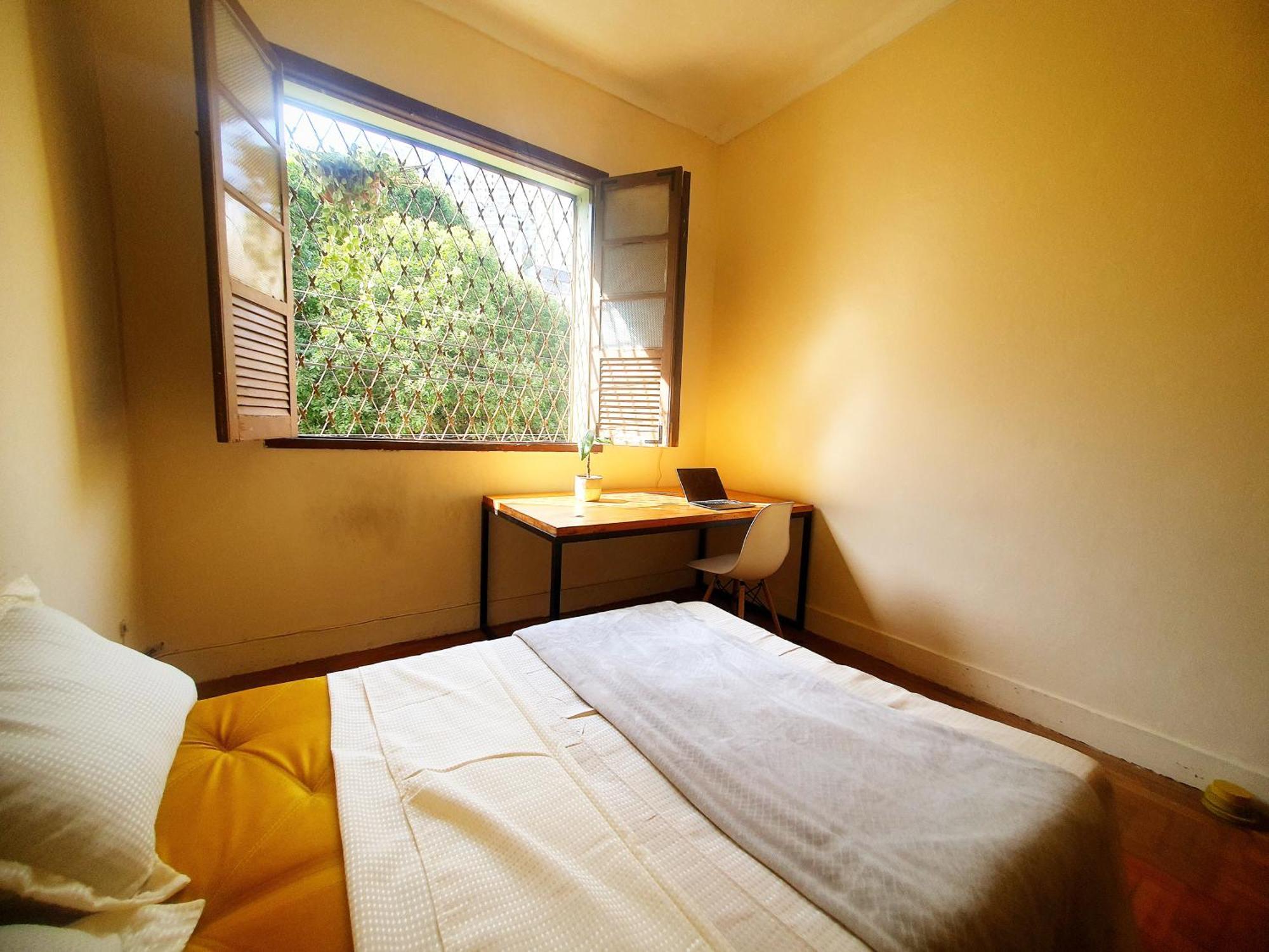 Quarto Casal Com Janela Casa Caramel Белу-Оризонті Екстер'єр фото